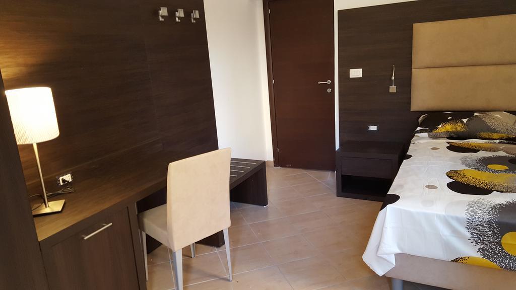Una Finestra Su Monti Roma Ngoại thất bức ảnh